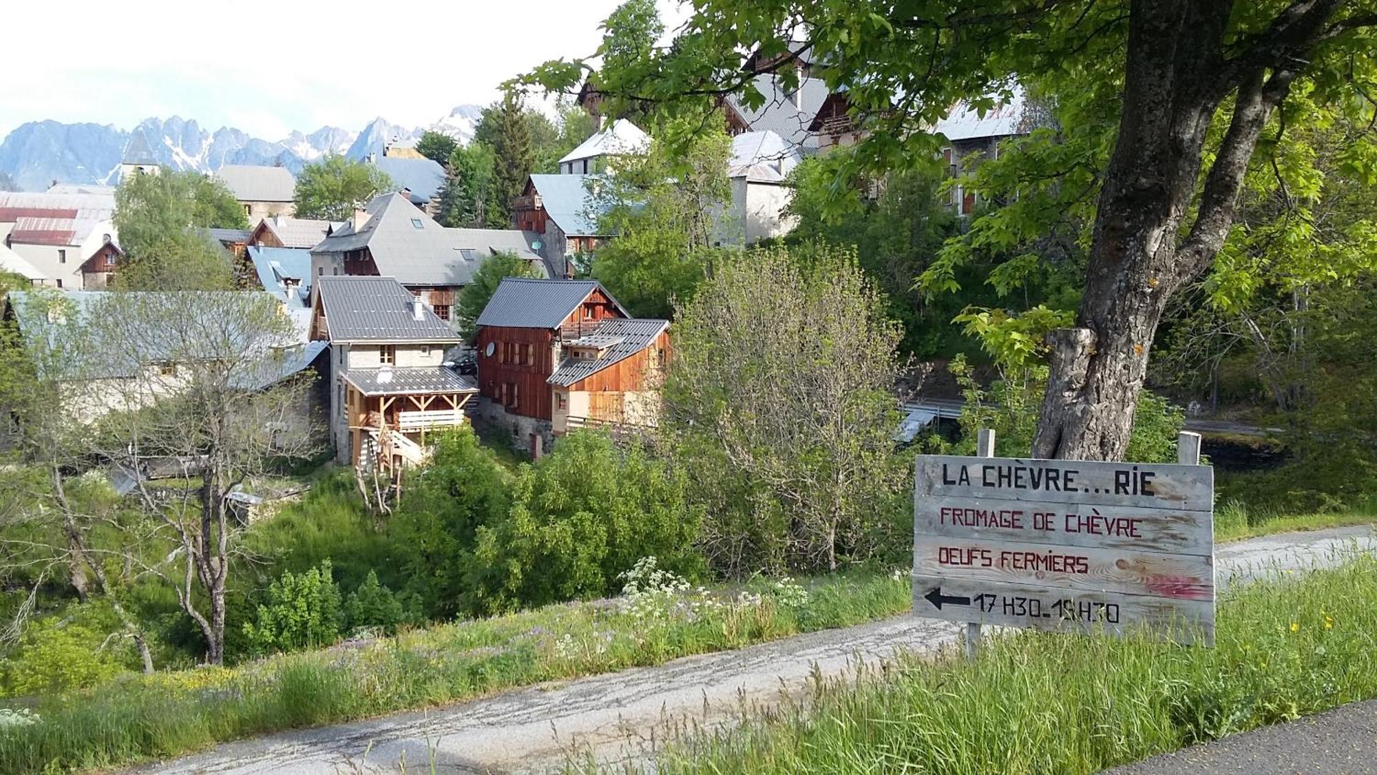 Chalet La Cachette Cyclists & Skiers Le Bourg-d'Oisans Exterior photo